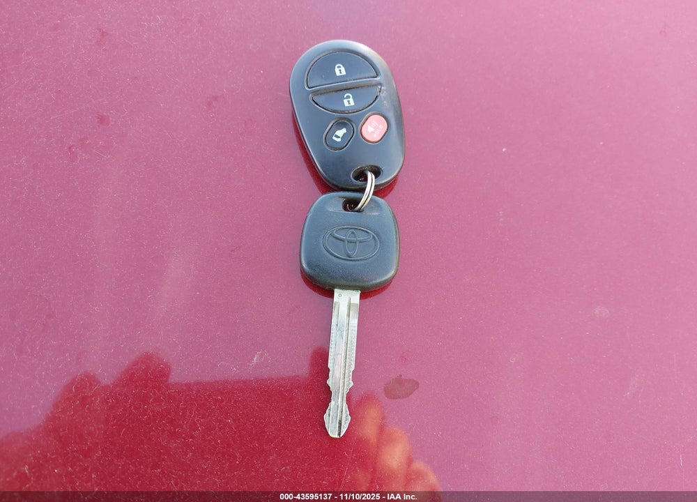 2007 TOYOTA SIENNA LE VIN: 5TDZK23C17S052327