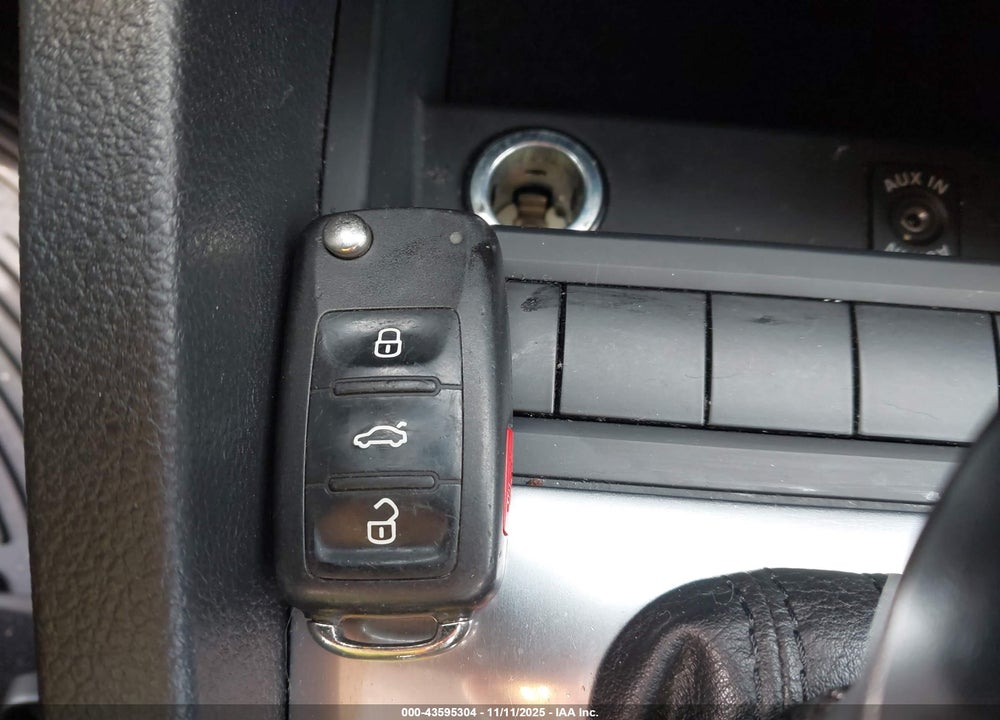 2013 VOLKSWAGEN JETTA VIN: 3VWLL7AJ3DM303990