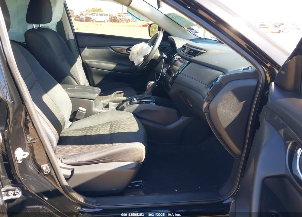 2019 NISSAN ROGUE S VIN: 5N1AT2MV1KC782495