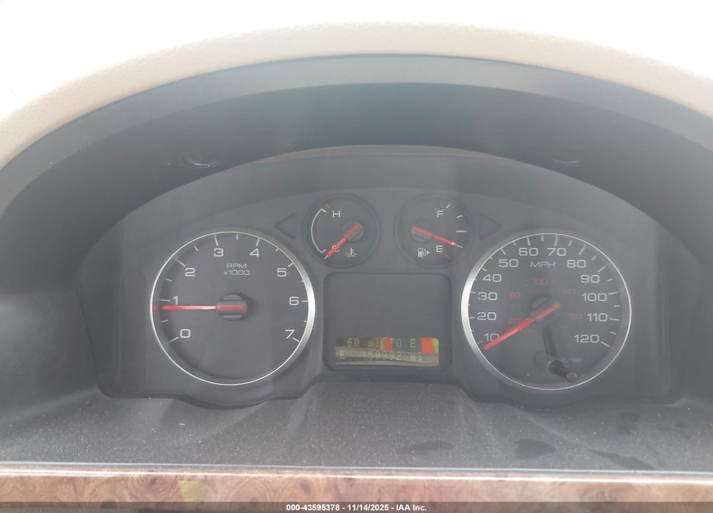 2005 FORD FIVE HUNDRED SEL VIN: 1FAFP24185G188632