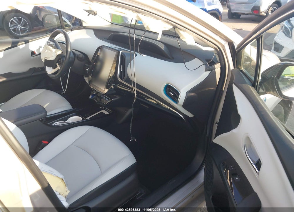 2017 TOYOTA PRIUS PRIME PREMIUM VIN: JTDKARFP3H3027184