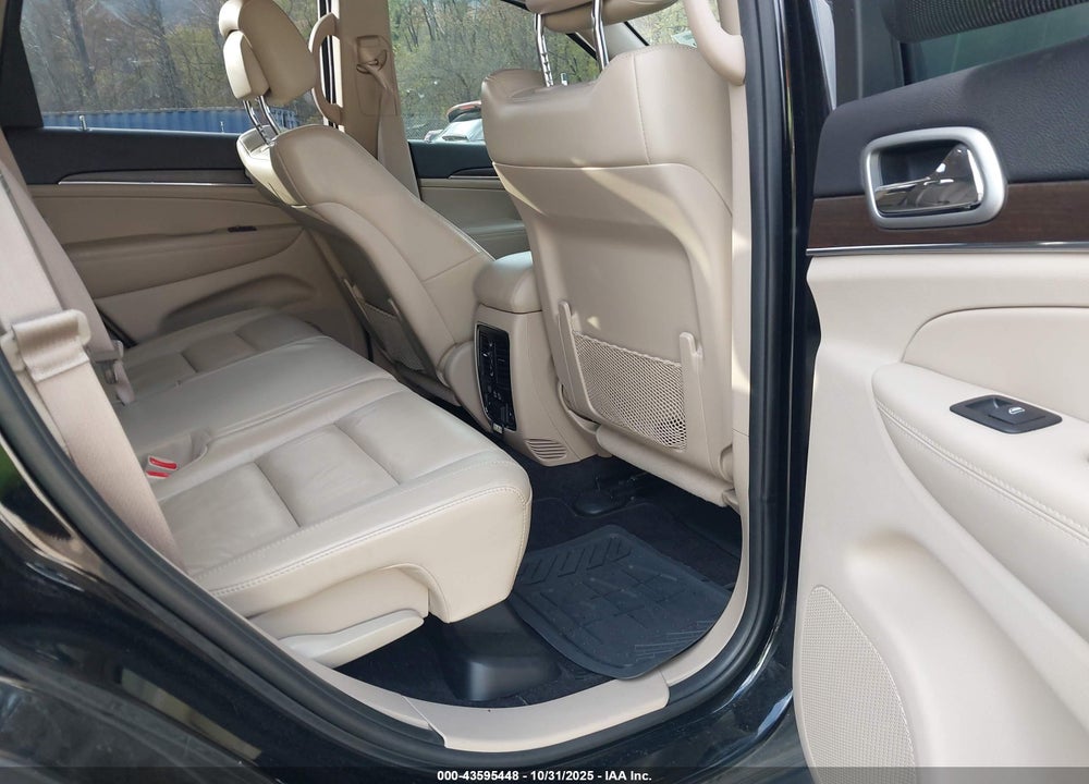 2018 JEEP GRAND CHEROKEE VIN: 1C4RJFBGXJC425372