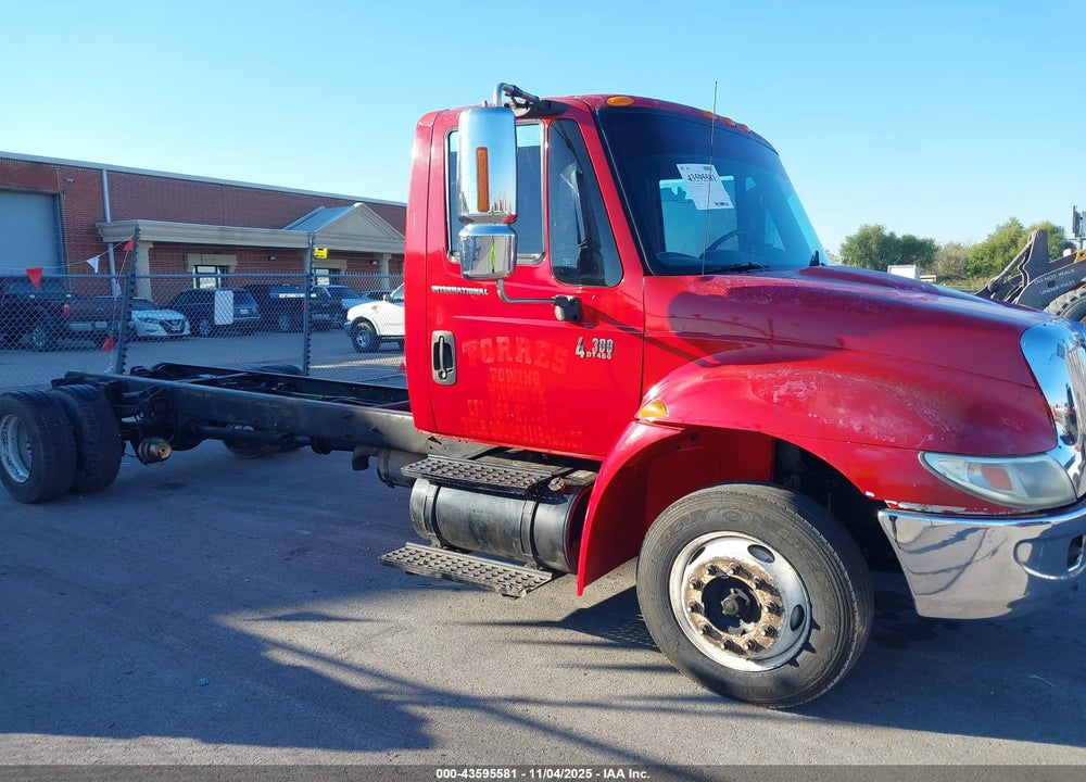 2002 INTERNATIONAL 4000 4300 VIN: 1HTMMAAL92H547893