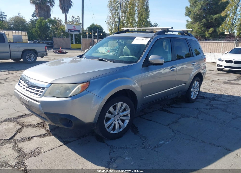 2011 SUBARU FORESTER 2.5X PREMIUM VIN: JF2SHACC6BH762980