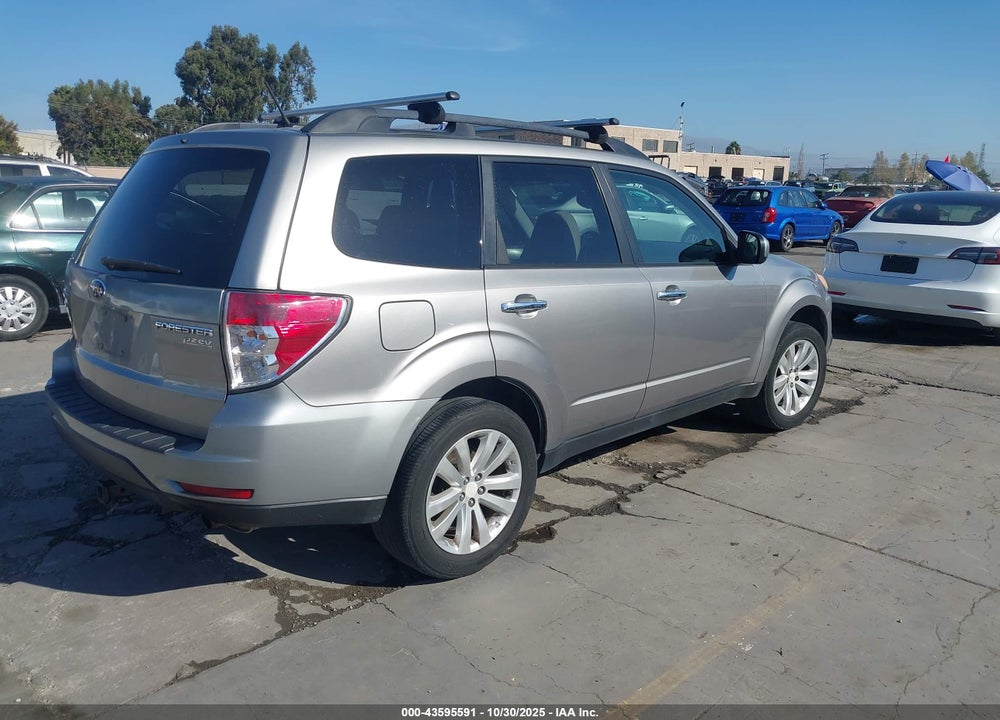 2011 SUBARU FORESTER 2.5X PREMIUM VIN: JF2SHACC6BH762980