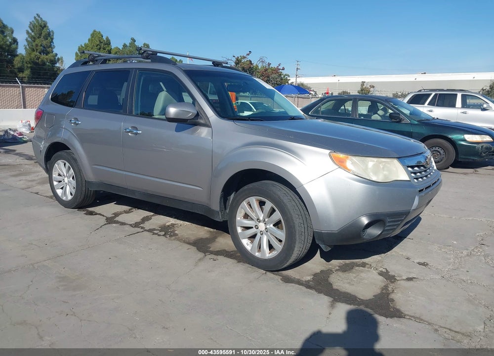 2011 SUBARU FORESTER 2.5X PREMIUM VIN: JF2SHACC6BH762980