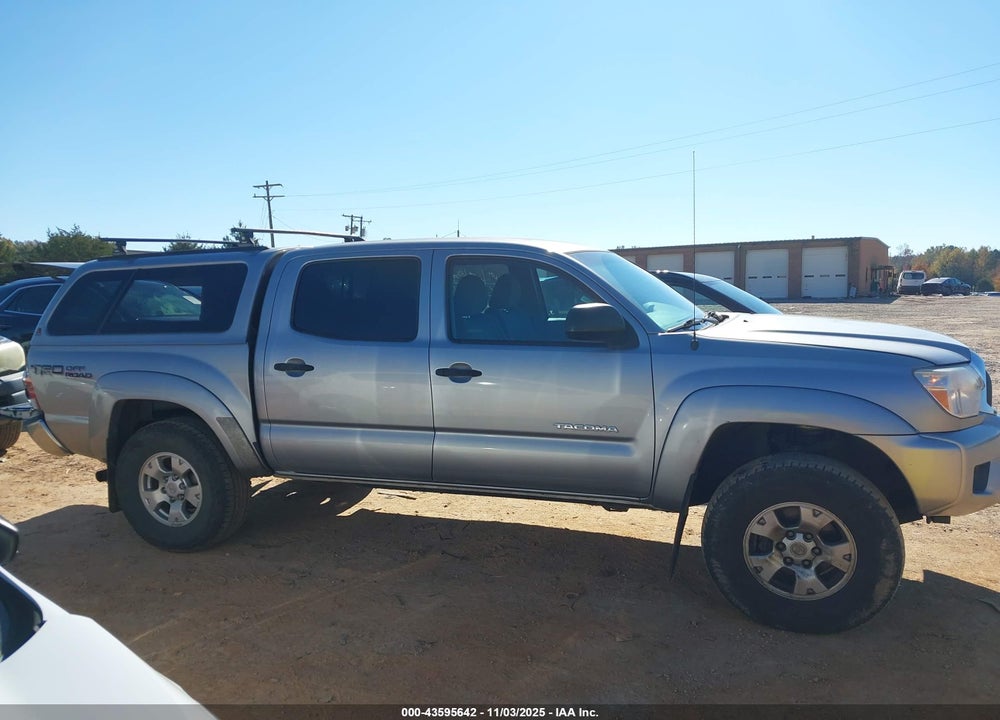 2015 TOYOTA TACOMA BASE V6 VIN: 3TMLU4EN4FM170526