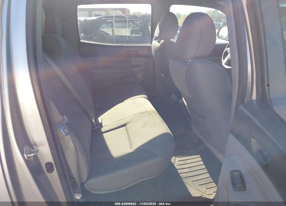 2015 TOYOTA TACOMA BASE V6 VIN: 3TMLU4EN4FM170526