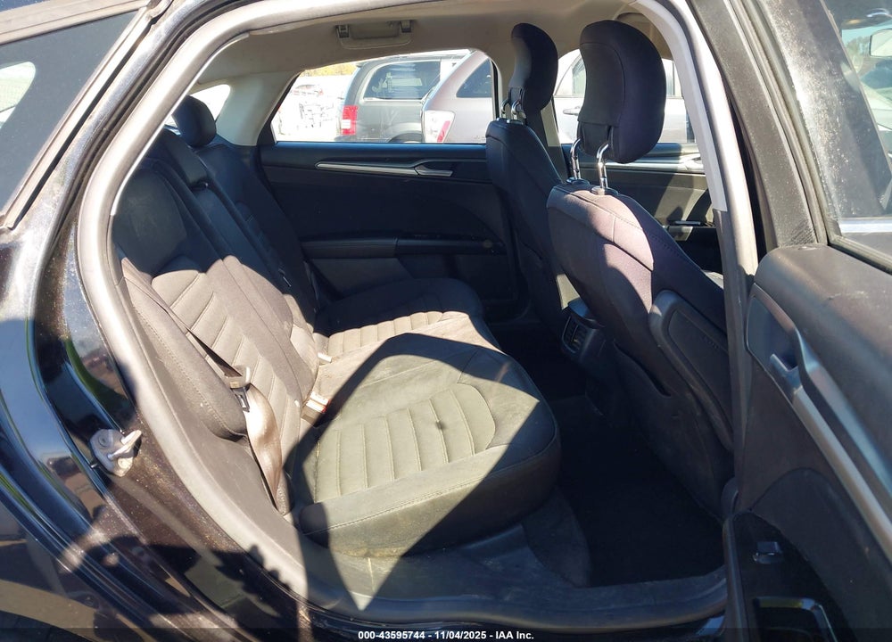 2014 FORD FUSION SE VIN: 1FA6P0H70E5352180