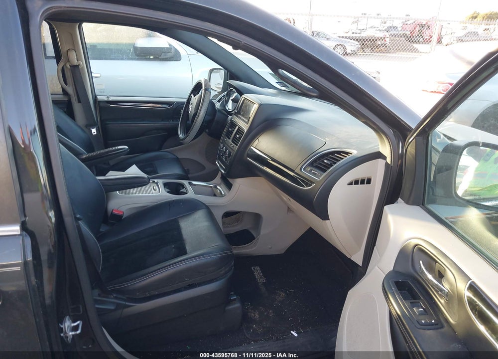 2017 DODGE GRAND CARAVAN SXT VIN: 2C4RDGCG3HR714073