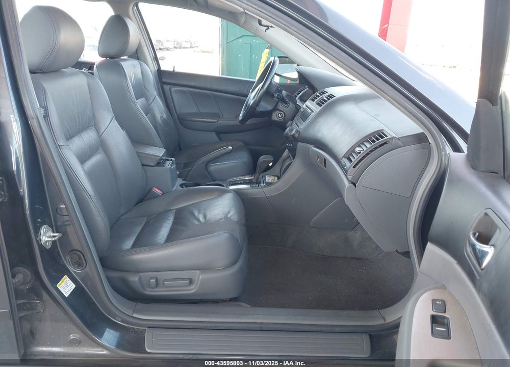 2006 HONDA ACCORD 3.0 EX VIN: 1HGCM66596A007654