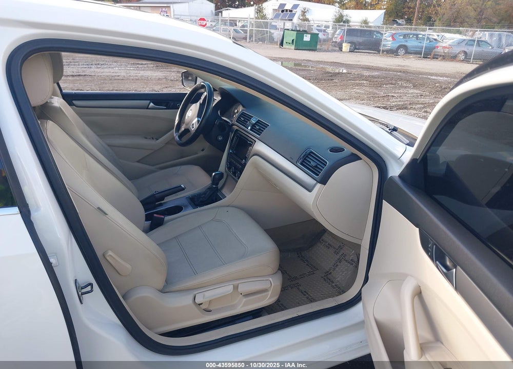 2014 VOLKSWAGEN PASSAT VIN: 1VWBS7A39EC096556