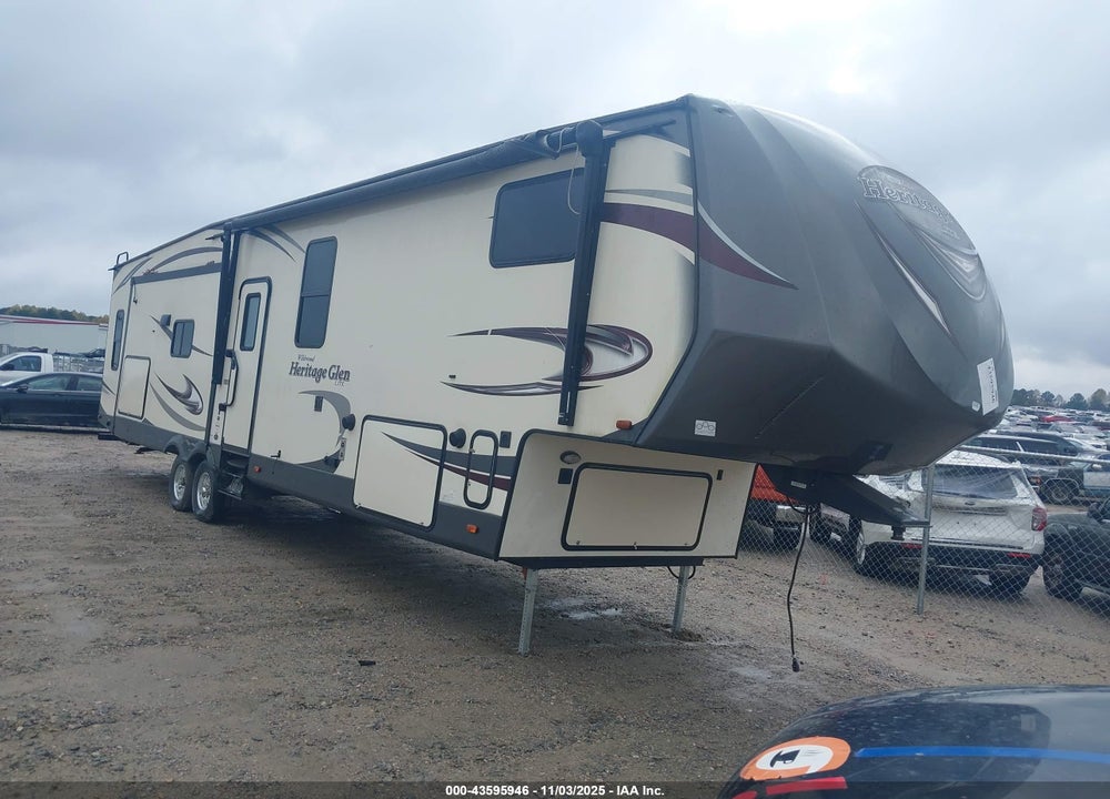 2017 FOREST RIVER WILDWOOD 5TH WHL TRAVEL TRAILER 37' VIN: 4X4FWBN26HU012103