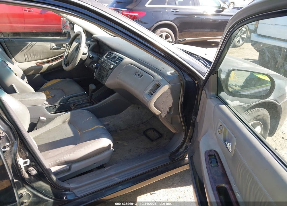 1998 HONDA ACCORD EX VIN: 1HGCG6670WA242288