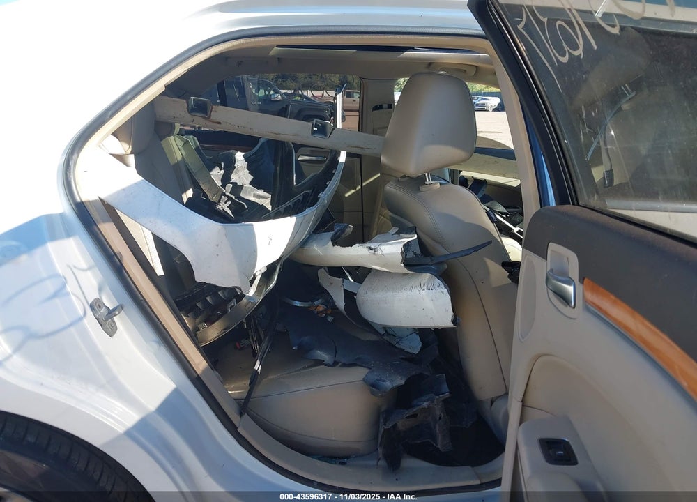 2013 CHRYSLER 300C VIN: 2C3CCAEG8DH532666