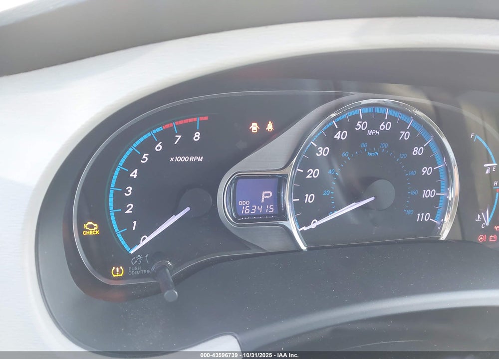 2013 TOYOTA SIENNA XLE V6 8 PASSENGER VIN: 5TDYK3DC8DS361255