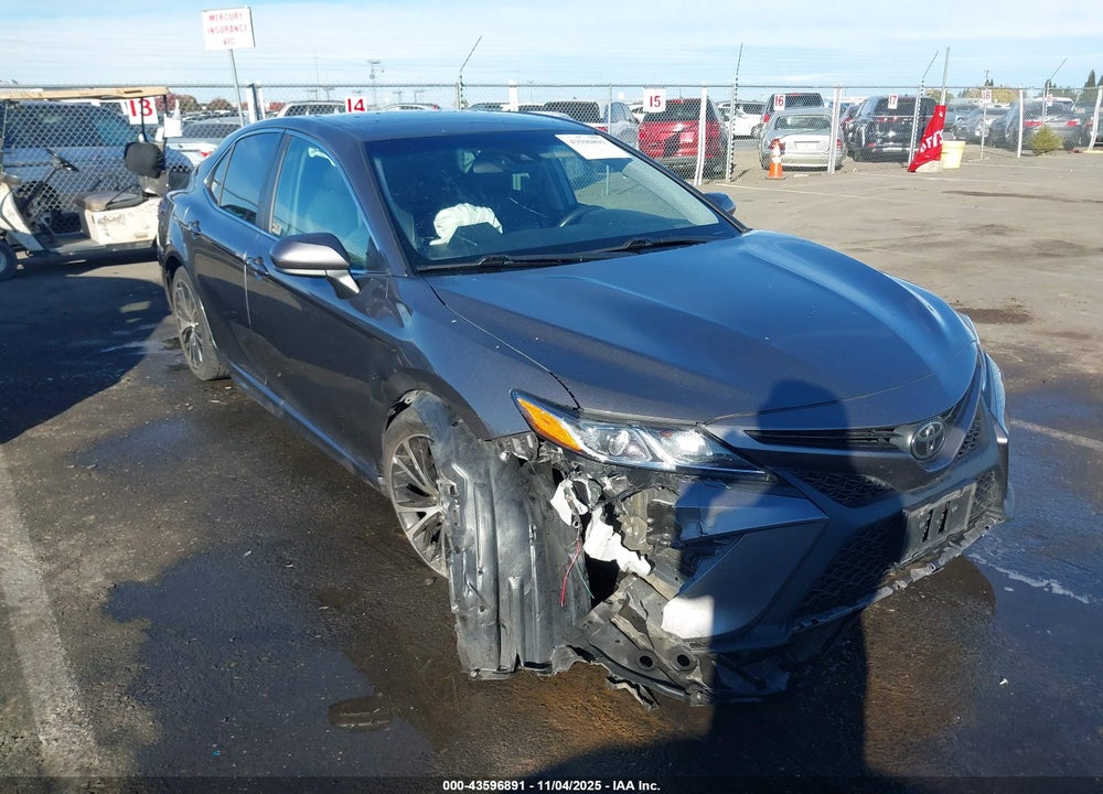 2018 TOYOTA CAMRY SE VIN: 4T1B11HK8JU017491