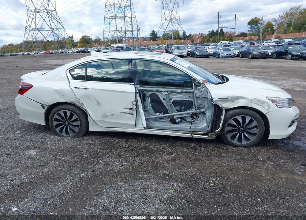 2017 HONDA ACCORD HYBRID TOURING VIN: JHMCR6F77HC001147
