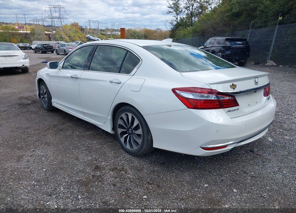 2017 HONDA ACCORD HYBRID TOURING VIN: JHMCR6F77HC001147