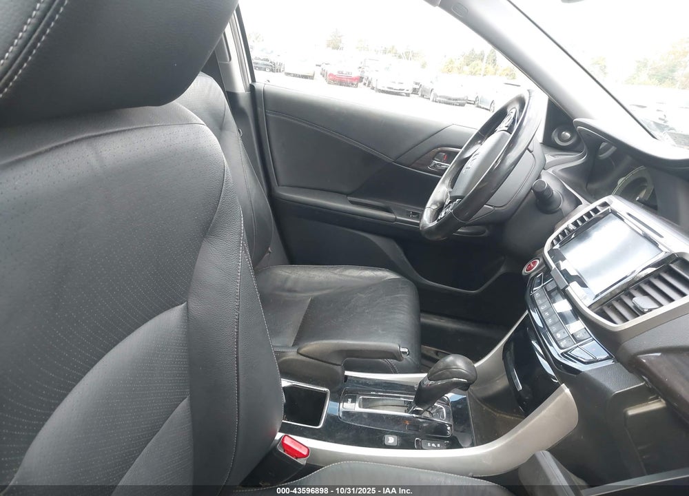2017 HONDA ACCORD HYBRID TOURING VIN: JHMCR6F77HC001147
