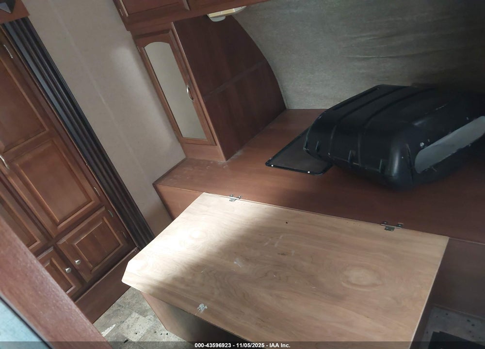 2015 COACHMEN FREEDOM EXPRESS VIN: 5ZT2FEXB5FA016840