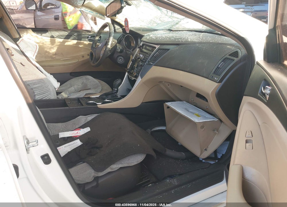 2013 HYUNDAI SONATA GLS VIN: 5NPEB4AC3DH725827