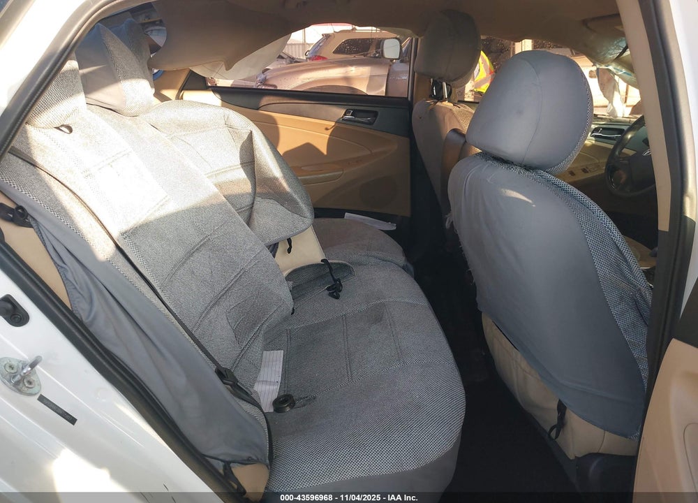 2013 HYUNDAI SONATA GLS VIN: 5NPEB4AC3DH725827