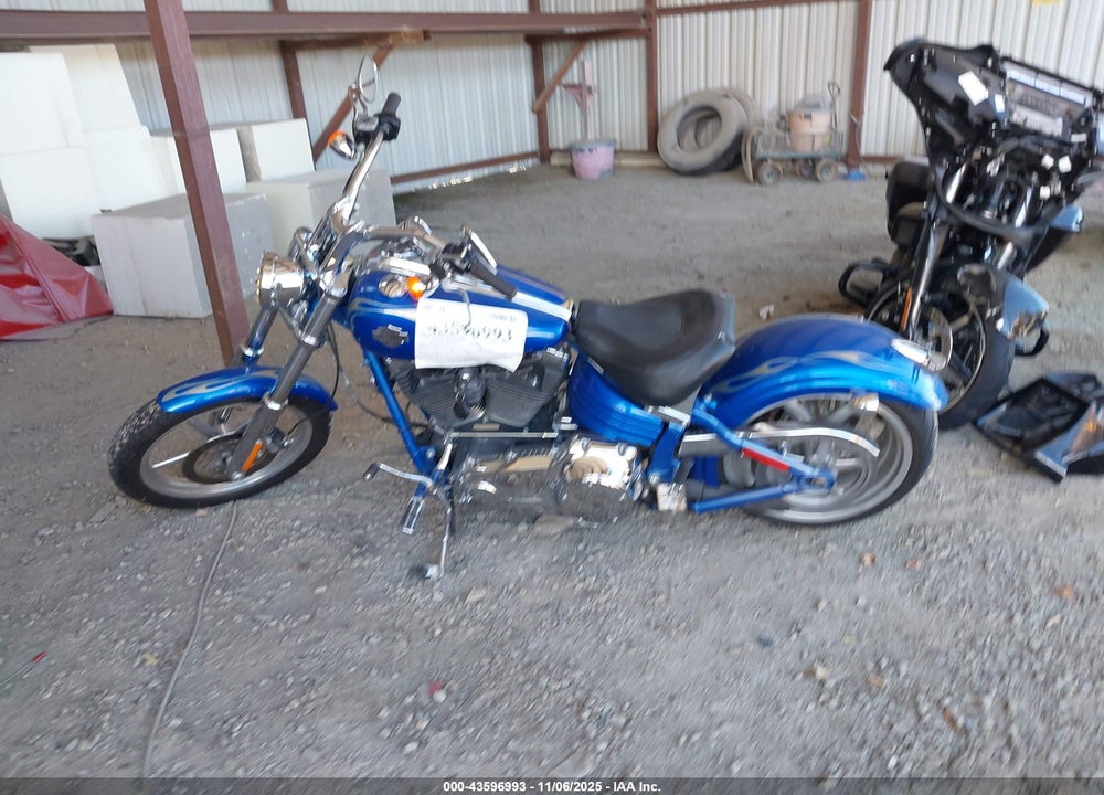 2008 HARLEY-DAVIDSON FXCWC VIN: 1HD1JK5138Y083577