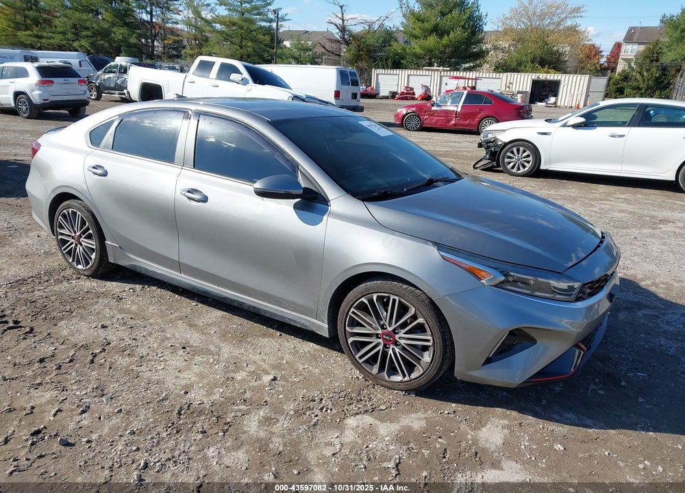 2022 KIA FORTE GT VIN: 3KPF44ACXNE475118