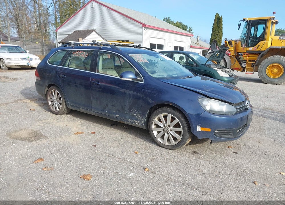 2011 VOLKSWAGEN JETTA SPORTWAGEN 2.0L TDI VIN: 3VWPL7AJ5BM673045