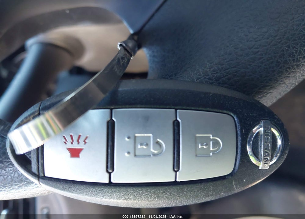2014 NISSAN PATHFINDER S VIN: 5N1AR2MNXEC645140