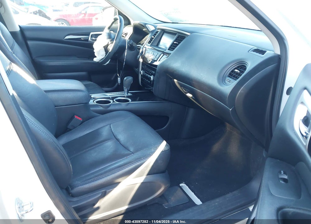2014 NISSAN PATHFINDER S VIN: 5N1AR2MNXEC645140