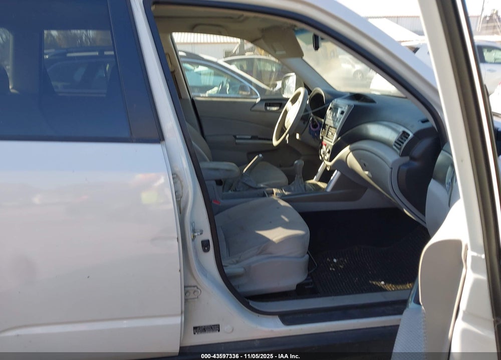 2011 SUBARU FORESTER VIN: JF2SHBDC9BG720927