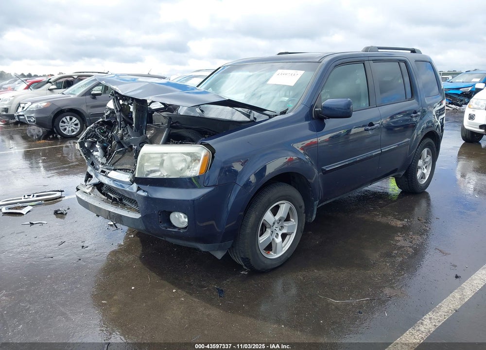 2011 HONDA PILOT VIN: 5FNYF4H75BB103560