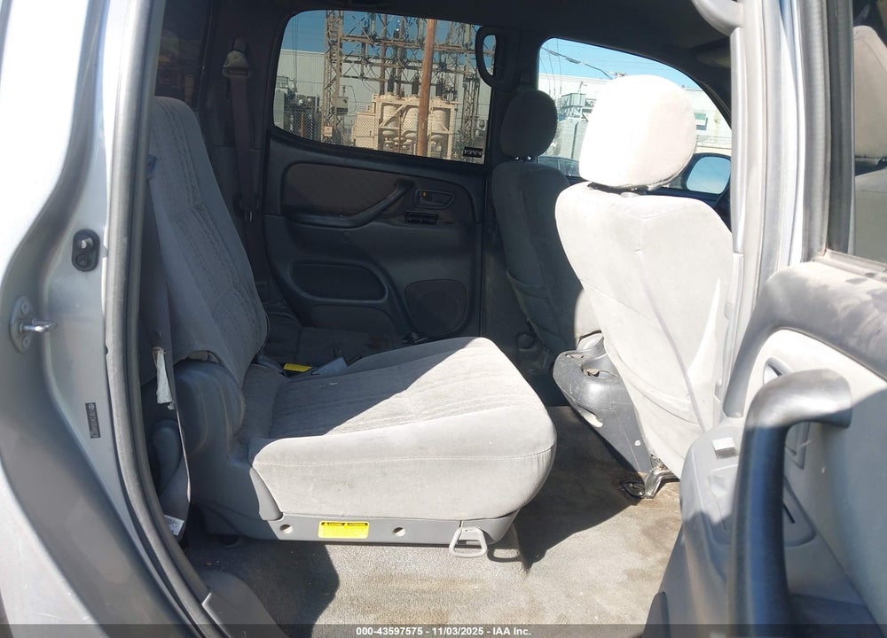 2005 TOYOTA TUNDRA SR5 V8 VIN: 5TBET34135S489718