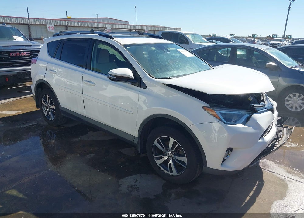 2018 TOYOTA RAV4 XLE VIN: JTMWFREV5JJ169220