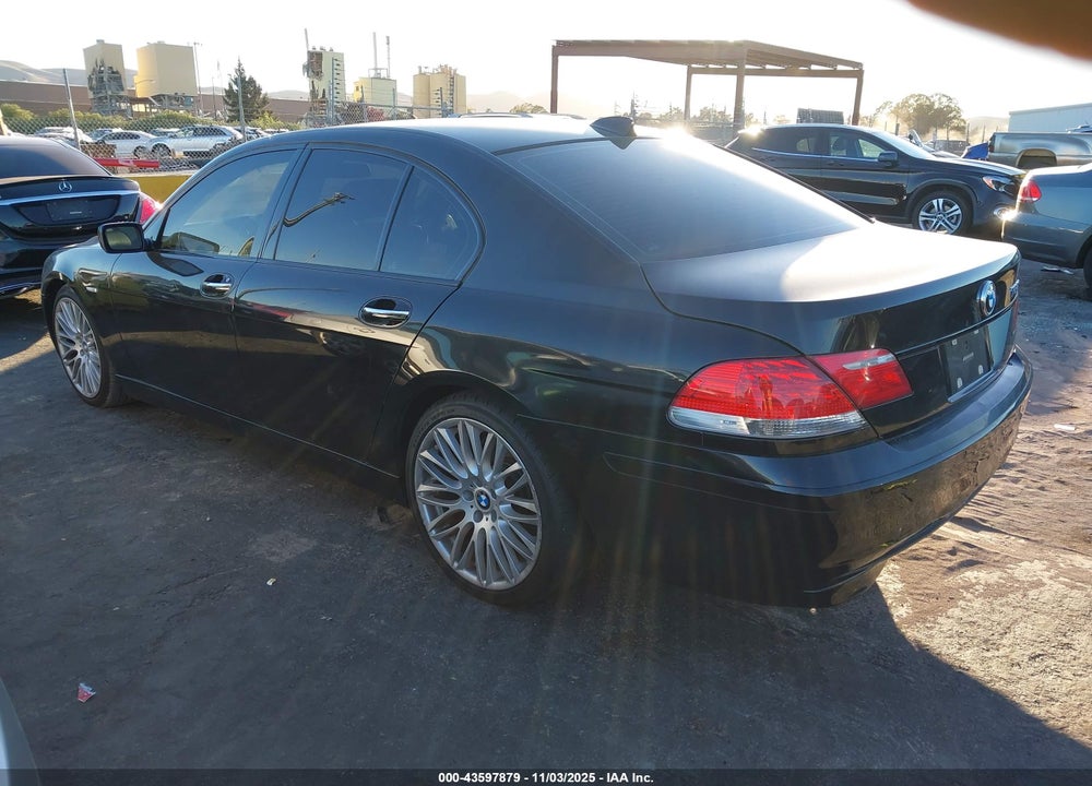 2007 BMW 750I VIN: WBAHL83577DT07925