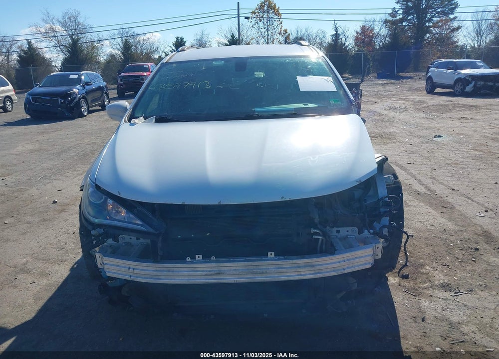 2017 CHRYSLER PACIFICA TOURING L PLUS VIN: 2C4RC1EG2HR669771