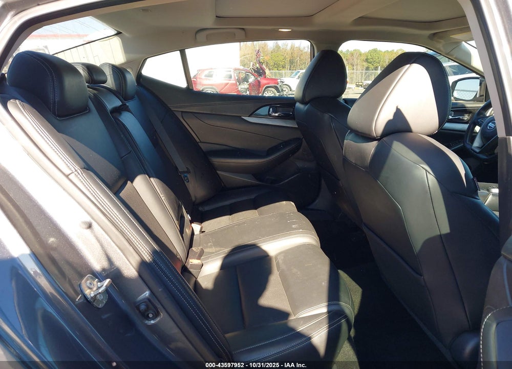 2017 NISSAN MAXIMA VIN: 1N4AA6AP8HC380530