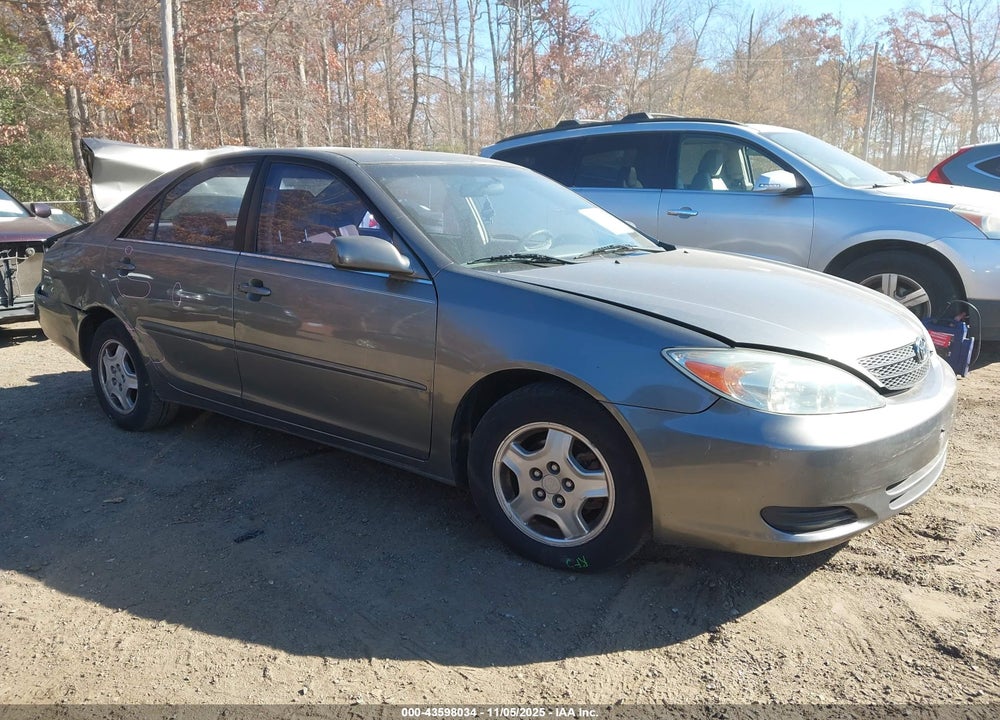 2002 TOYOTA CAMRY LE V6 VIN: 4T1BF30K82U539662