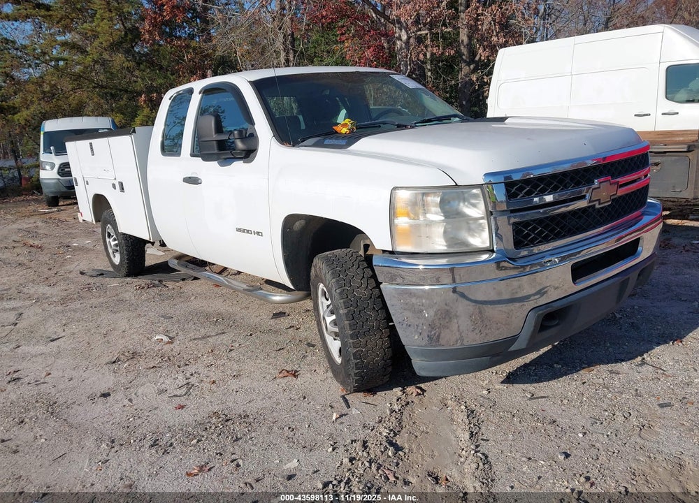 2011 CHEVROLET SILVERADO 2500HD WORK TRUCK VIN: 1GB2CVCG9BZ396373
