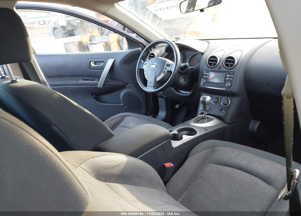 2014 NISSAN ROGUE SELECT S VIN: JN8AS5MV8EW718776