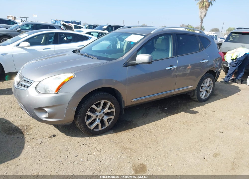 2011 NISSAN ROGUE SV VIN: JN8AS5MT9BW570132