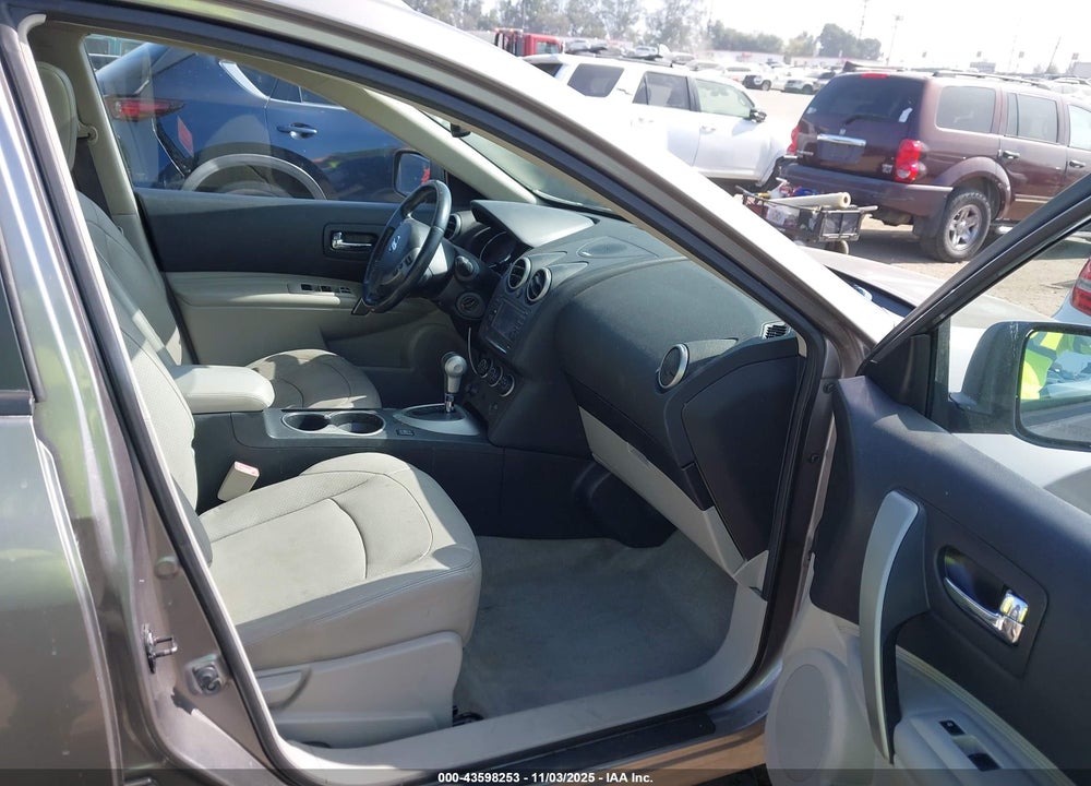 2011 NISSAN ROGUE SV VIN: JN8AS5MT9BW570132