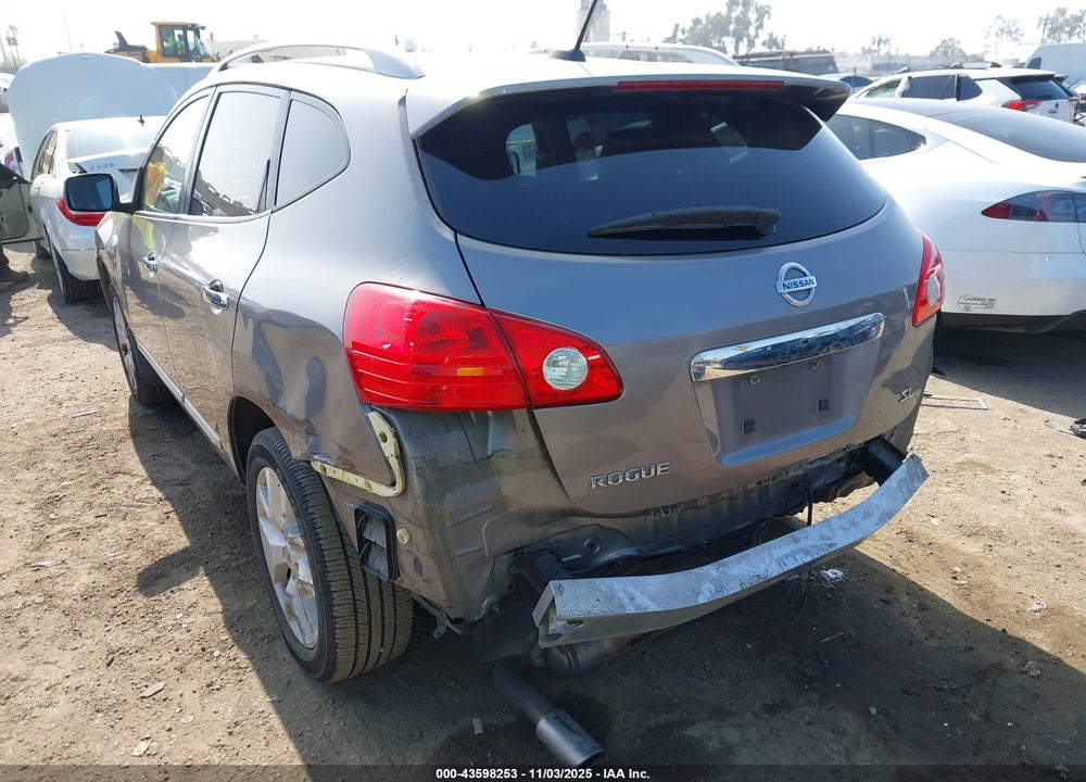 2011 NISSAN ROGUE SV VIN: JN8AS5MT9BW570132