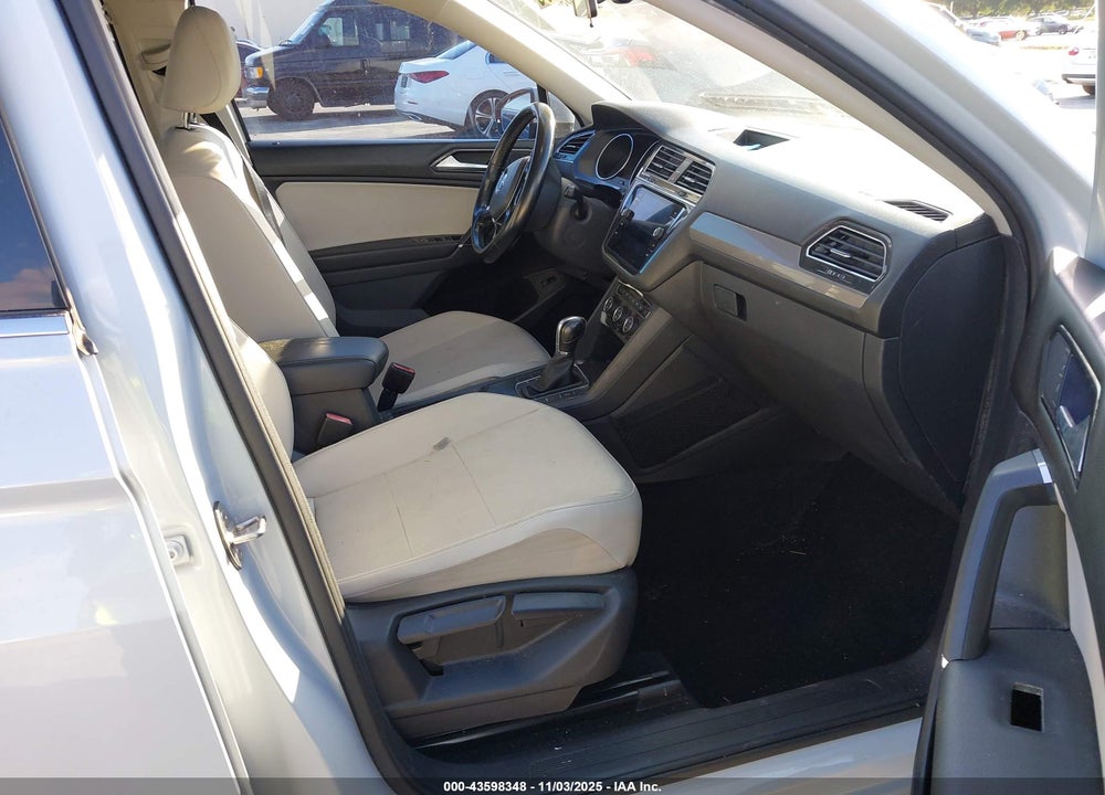 2018 VOLKSWAGEN TIGUAN 2.0T SE/2.0T SEL VIN: 3VV3B7AX0JM095056