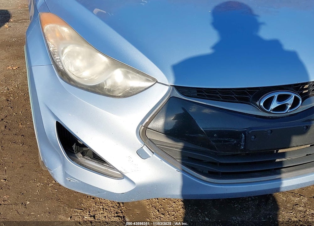 2013 HYUNDAI ELANTRA SE VIN: KMHDH6AE9DU019597