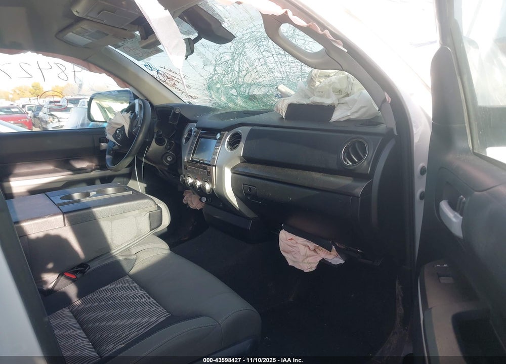 2018 TOYOTA TUNDRA SR5 4.6L V8 VIN: 5TFDM5F17JX078688