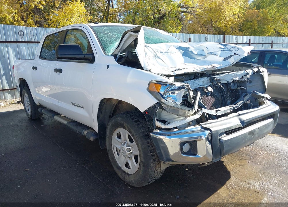 2018 TOYOTA TUNDRA SR5 4.6L V8 VIN: 5TFDM5F17JX078688