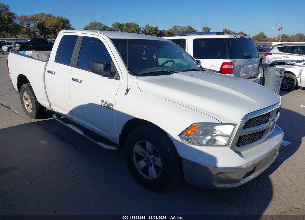 2015 RAM 1500 SLT VIN: 1C6RR6GG3FS634085